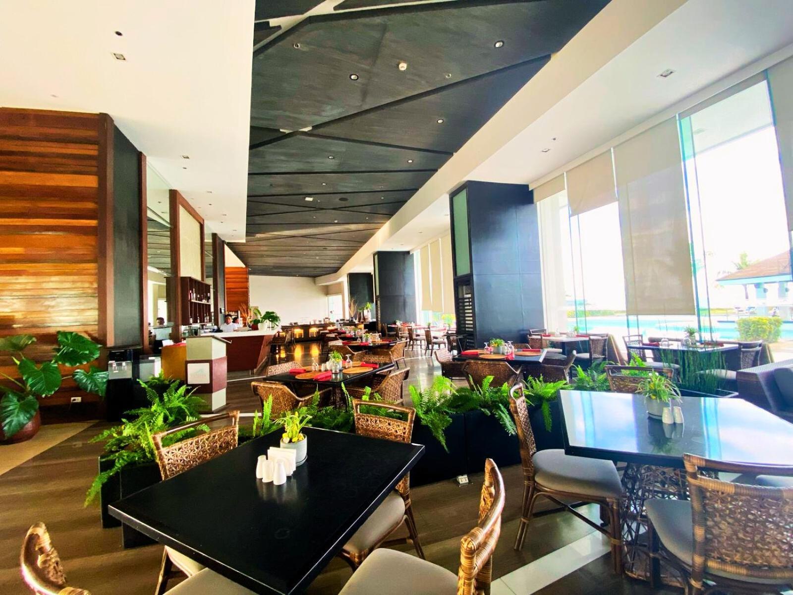 Arterra Seaview Resort ماكتان المظهر الخارجي الصورة