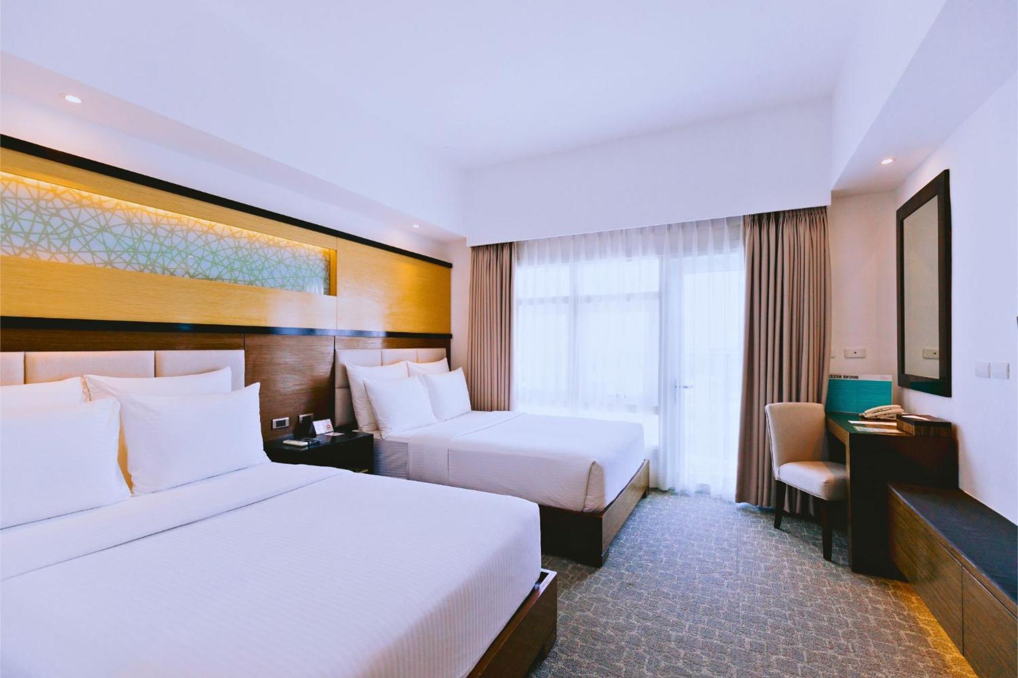 Arterra Seaview Resort ماكتان المظهر الخارجي الصورة