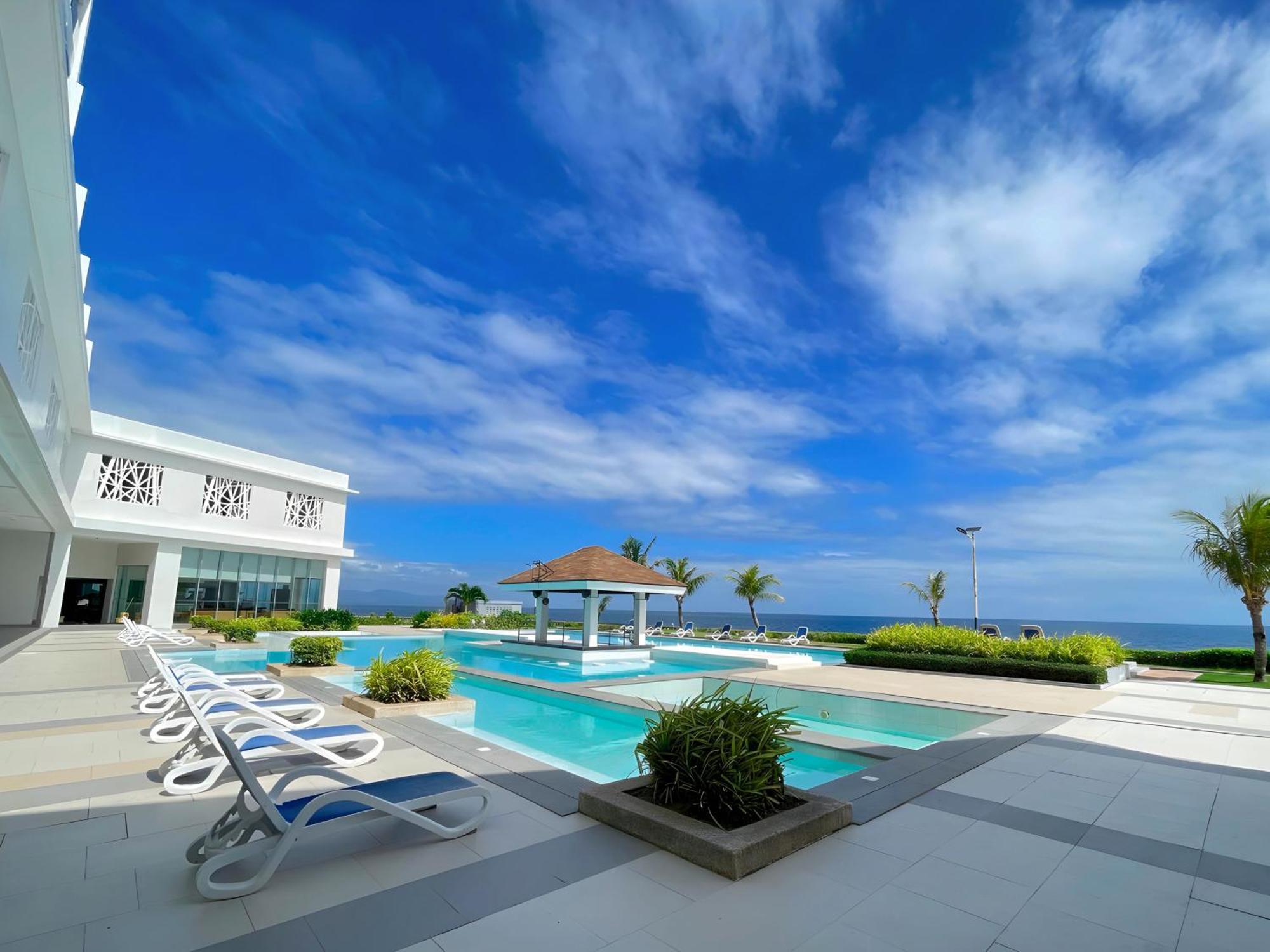 Arterra Seaview Resort ماكتان المظهر الخارجي الصورة